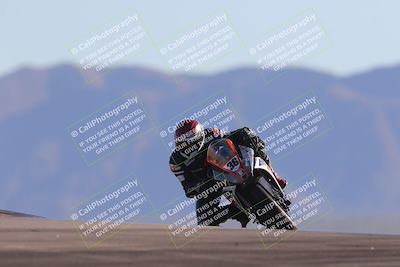 media/Nov-06-2023-Moto Forza (Mon) [[ce023d0744]]/3-Intermediate Group/Session 5 (Turn 9)/